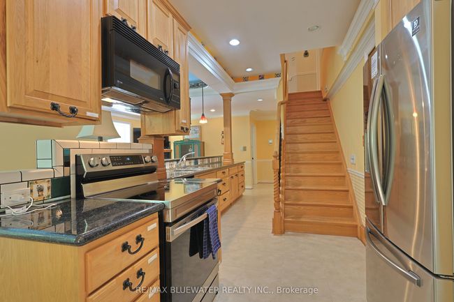 5 Philip St, House other with 7 bedrooms, 5 bathrooms and 5 parking in Huron ON | Image 19