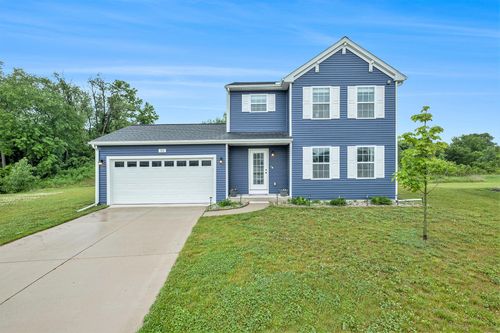 511 Tall Ridge Dr, Middleville, MI, 49333-8147 | Card Image