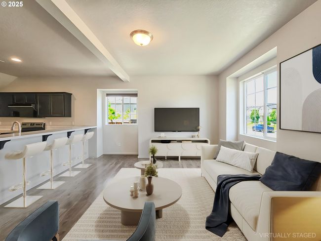 2220 Se 16 Th St, House attached with 3 bedrooms, 3 bathrooms and 2 parking in Gresham OR | Image 4