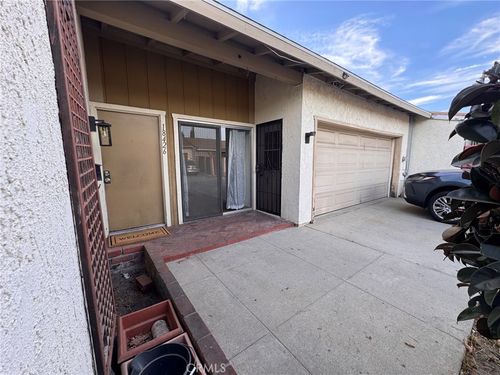 18426 Santar St, Rowland Heights, CA, 91748-1932 | Card Image