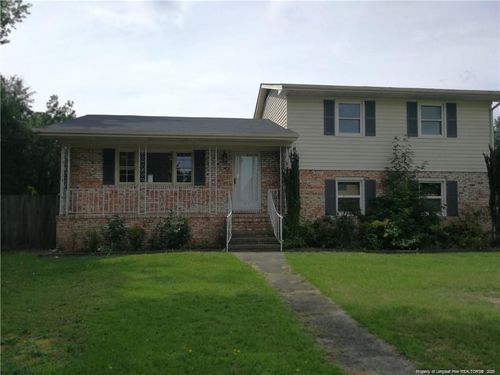 711 Goodyear Dr, Spring Lake, NC, 28390-3041 | Card Image