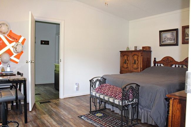 14617 San Jacinto Dr, House other with 2 bedrooms, 2 bathrooms and null parking in Log Cabin TX | Image 9