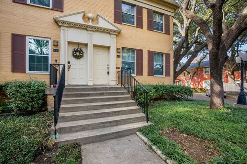 apt-b-4751B Bradford Dr, Dallas, TX, 75219-1388 | Card Image