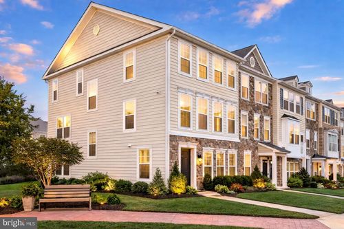 44131 Puma Sq, CHANTILLY, VA, 20152-3223 | Card Image