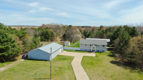 13904 120th Ave, Rodney, MI, 49342-9517 | Card Image