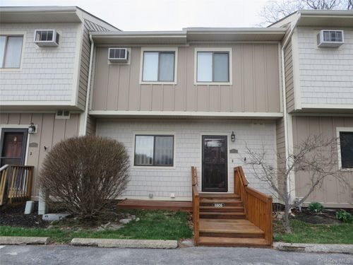 5909 Chelsea Cv N, Hopewell Junction, NY, 12533-7110 | Card Image