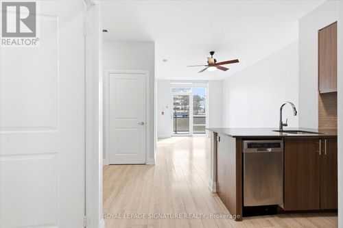 gl5-6 Eva Rd, Etobicoke, ON, M9C0B1 | Card Image