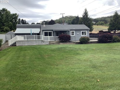 122 Grassy Ln, Roseburg, OR, 97470-9316 | Card Image