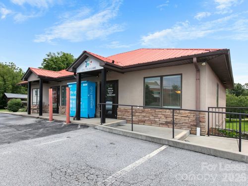 1-2690 Hendersonville Rd, Arden, NC, 28704-8576 | Card Image