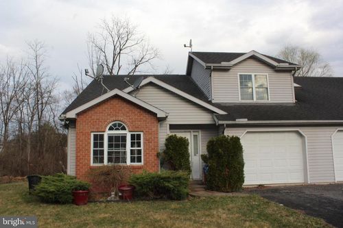 35 Parkridge Dr, SELINSGROVE, PA, 17870-7628 | Card Image