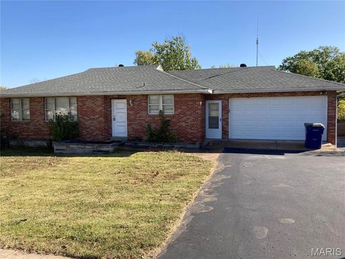 4460 Telegraph Rd, Oakville, MO, 63129-3321 | Card Image