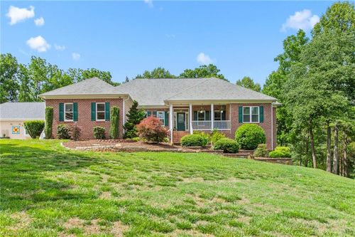 2648 Millbrook Dr, Haw River, NC, 27258-9526 | Card Image