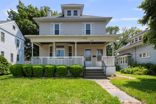 2428 18th Ave, Rock Island, IL, 61201-4732 | Card Image