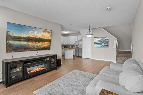 2504 Country View Dr, Northfield, MN, 55057-3278 | Card Image