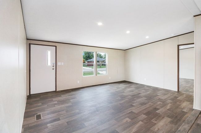 708 W 8 Th St, House other with 4 bedrooms, 2 bathrooms and 2 parking in Coleman TX | Image 4