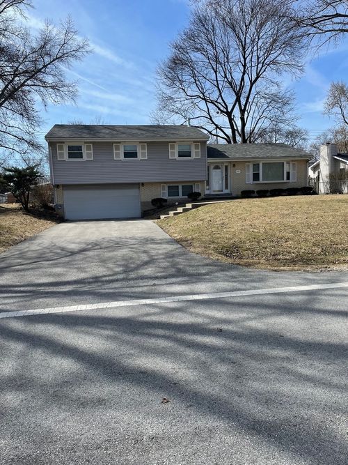 3 S 214 Ironwood Drive, Glen Ellyn, IL, 60137 | Card Image