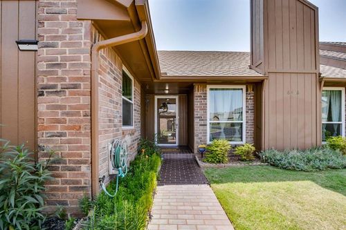 6416 Galaxie Ter, Oklahoma City, OK, 73132-7020 | Card Image