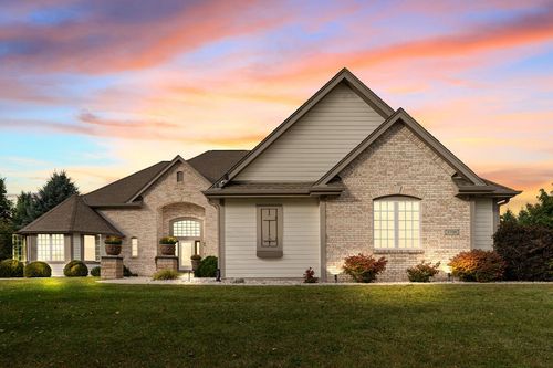 3790 Raptor Court, RICHFIELD, WI, 53017 | Card Image