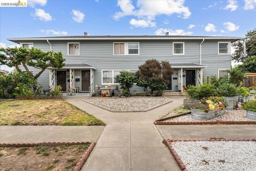 m-1802 2nd St, Alameda, CA, 94501-1800 | Card Image