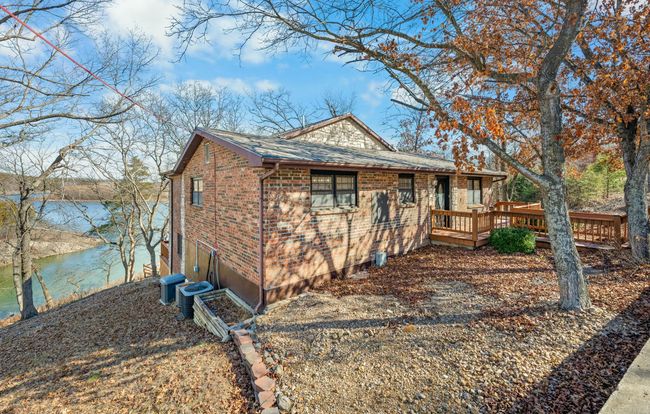 Front of Home | Image 6