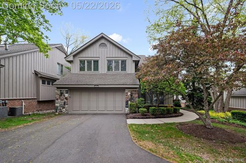 4822 Hidden Ln, West Bloomfield, MI, 48323-2332 | Card Image