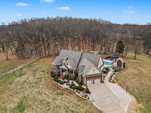 396 N Hunter Rd, Portland, TN, 37148-4920 | Card Image