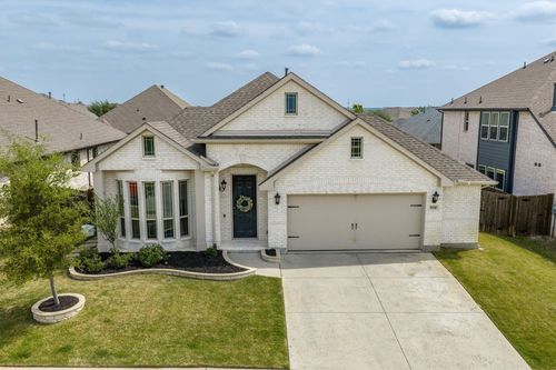 9201 Amistad Ln, Argyle, TX, 76226-1058 | Card Image