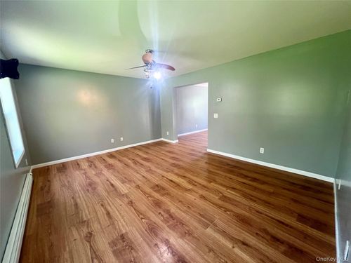 3222 New Prospect Rd, Pine Bush, NY, 12566-5740 | Card Image