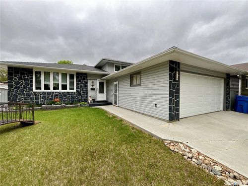 255 Litzenberger Cres, Regina, SK, S4R7A2 | Card Image