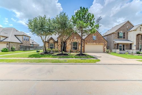 9319 Taylor Cliff Ln, Cypress, TX, 77433-5165 | Card Image
