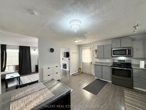 1180 Heathfield Crt, Windsor, ON, N8S4N9 | Card Image