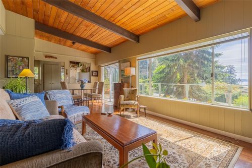 27146 Schooner Way, Pender Island, BC, V0N2M2 | Card Image