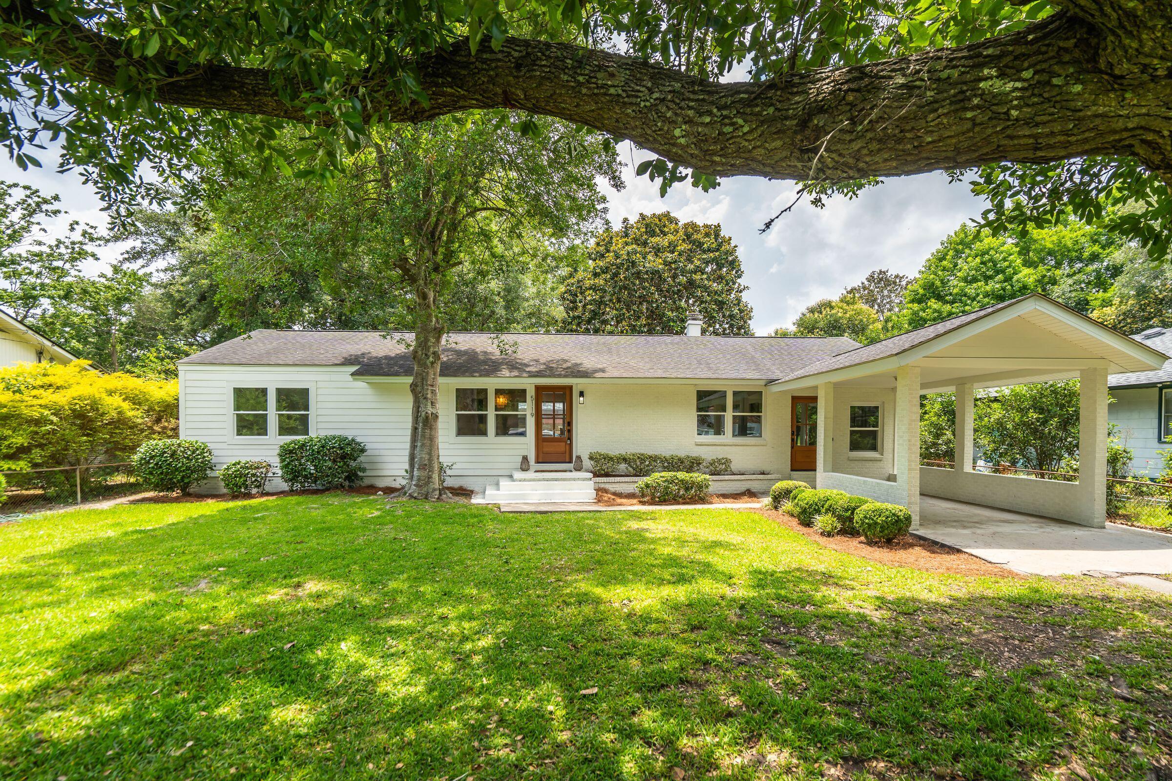 Residential in North Charleston