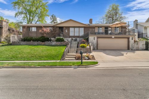 2774 E Willow Wick Dr, Sandy, UT, 84093-1926 | Card Image