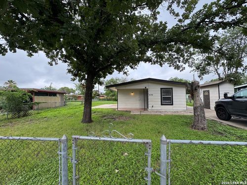 6106 Cedar Valley Dr, San Antonio, TX, 78242-1514 | Card Image