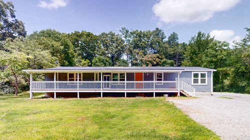 9464 Sugar Tree Dr, Bon Aqua, TN, 37025-1530 | Card Image