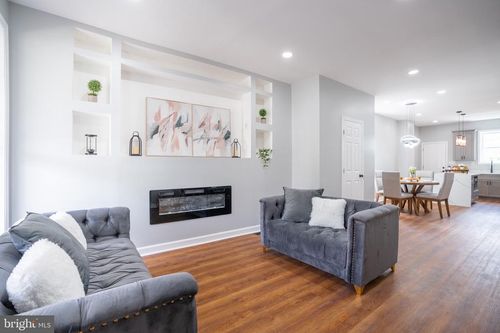 2701 Westwood Ave, BALTIMORE, MD, 21216-3548 | Card Image