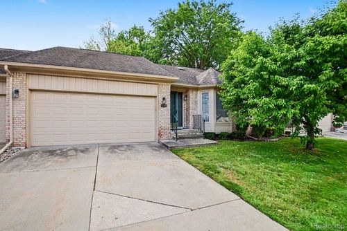 15540 Caputo Ct, Clinton Township, MI, 48035-2180 | Card Image