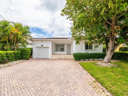 9441 Byron Ave, Surfside, FL, 33154-2439 | Card Image