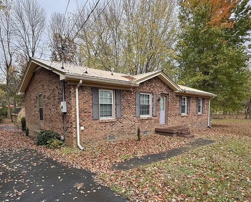 100 Kennel Rd, Dickson, TN, 37055-3377 | Card Image