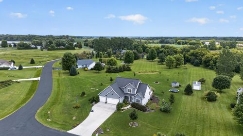 N6736 Zimmerman Court, Beaver Dam, WI, 53916 | Card Image