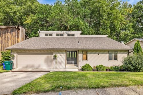 4584 Havenwood Dr, Decatur, IL, 62526-1125 | Card Image