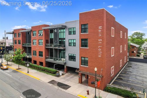 306-111 N Main St, Royal Oak, MI, 48067-1893 | Card Image