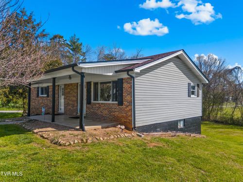 300 Glades Cir, Bean Station, TN, 37708-4645 | Card Image