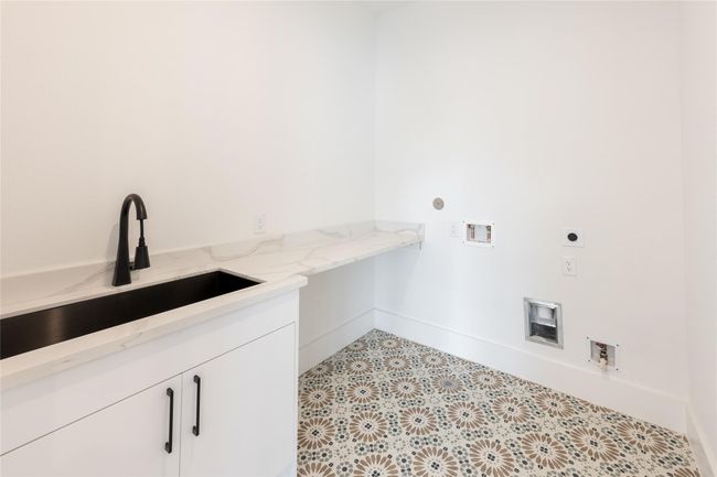 5008 Holt St, House other with 4 bedrooms, 6 bathrooms and 2 parking in Bellaire TX | Image 23