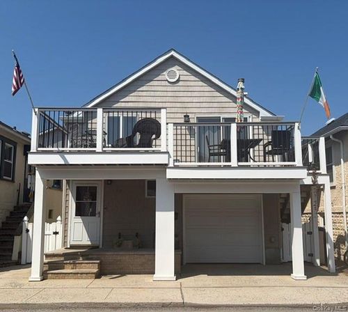 37 Louisiana St, Long Beach, NY, 11561-1217 | Card Image