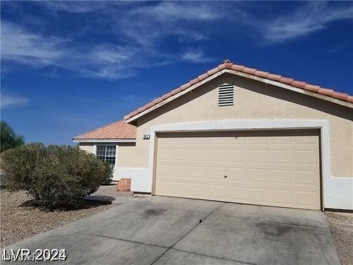 3012 Silver Canyon Ln, North Las Vegas, NV, 89031-0372 | Card Image