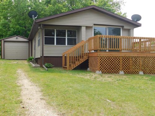 W5325 W Sandy Drive, WASHINGTON, WI, 54166 | Card Image