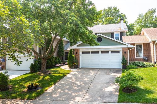 129 Regency Dr, Lombard, IL, 60148-5323 | Card Image
