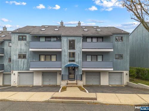 apt-c1-8 Domessina Ln, Caldwell, NJ, 07006-4851 | Card Image